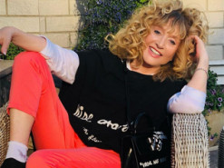 У Росії зняли з усіх радіостанцій пісні Пугачової та Меладзе