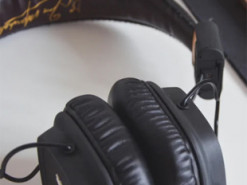 Чому дорогі навушники звучать тихо на смартфоні. Корисні поради щодо звуку і налаштування