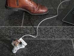 Искусственный интеллект точно отслеживает передвижения людей в здании по вибрациям пола