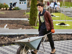 З вірою у майбутнє. Студенти створили новий парк у Києві