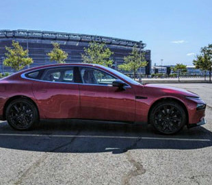 Первый тест китайского конкурента Tesla Model 3 – седана Xpeng P7