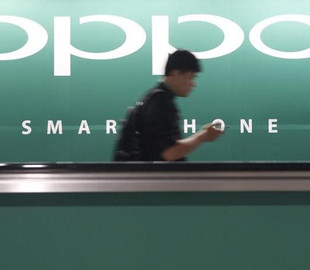 Первый складной смартфон Oppo получит конструкцию в стиле Samsung Galaxy Z Fold
