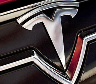 Tesla знизить ціну на базову Model 3 для Китаю