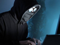 Google закликала 2,5 млрд користувачів змінити пароль через злом хакерами