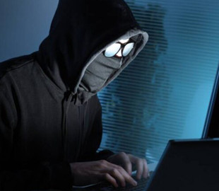 Google закликала 2,5 млрд користувачів змінити пароль через злом хакерами