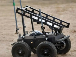 Українські розробники суттєво вдосконалили вітчизняні бойові роботи, що керуються за допомогою супутників