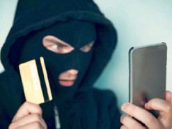 Телефонные аферисты выманили у пенсионеров 100 тысяч гривен