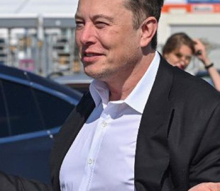 Почти $300 млрд. Илон Маск стал самым богатым человеком в истории