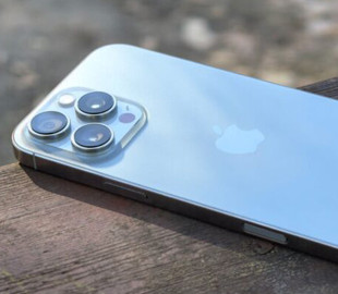 Ентузіаст збільшив автономність iPhone 16 Pro Max за допомогою більшого акумулятора