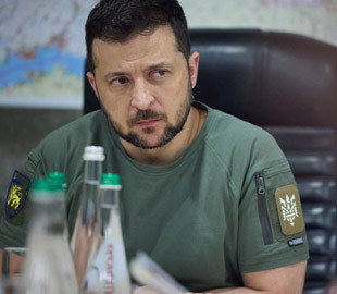 Зеленський зустрівся з підрядниками будівництва доріг: обговорили відновлення під час війни