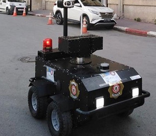 В Тунисе соблюдение карантина контролируют роботы