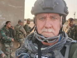 Российские захватчики ранили и ограбили журналиста из Швейцарии