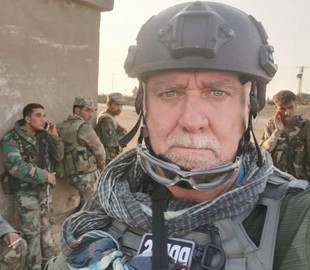 Российские захватчики ранили и ограбили журналиста из Швейцарии