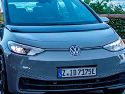 Электрический хэтчбек Volkswagen проехал более 530 км на одном заряде