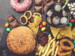 Диетологи назвали три худших «здоровых» перекуса для похудения