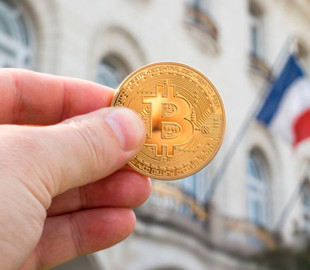 Тысячи французских магазинов начнут принимать к оплате криптовалюту