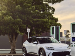 Электрический кроссовер Genesis GV60 получил поддержку ключа Apple Car Key