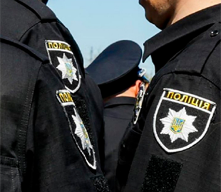 На Тернопільщині чоловік втратив понад 5 тис. грн, замовивши товар в Інтернеті