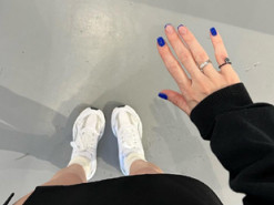 Надя Дорофєєва засвітила каблучку на безіменному пальці