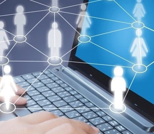 Кабмин рекомендует работу министерств перевести в дистанционный режим из-за "красной зоны" в Киеве