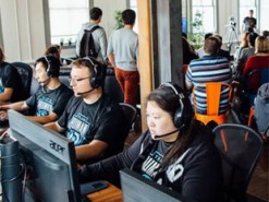 Боты разгромили полупрофессиональную команду по Dota 2