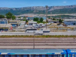 В Угорщині змінюють правила безкоштовного проїзду українців: деталі