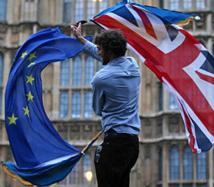 Британское правительство готовится к массовому сбору данных пользователей