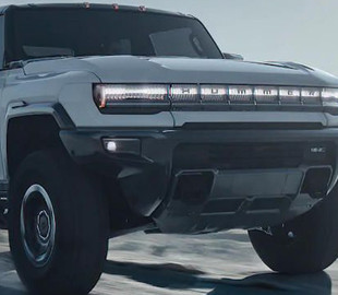 Объявлено об отзыве Hummer EV из-за сбоя в ПО задних фонарей