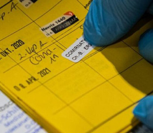 В Одеському аеропорту виявили фейкові COVID-сертифікати