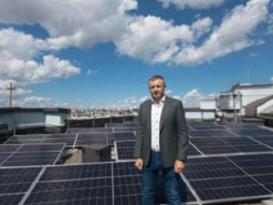 Міністерство фінансів провело експеримент, встановивши в себе на даху сонячні панелі