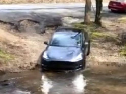 Необычный эксперимент: Tesla Model Y решили испытать в тяжелых условиях