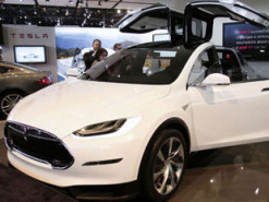 Производитель Тesla отказался возвращать деньги за купленные электрокары