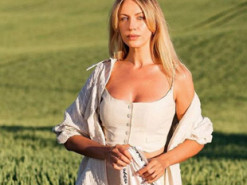 Леся Нікітюк показала рідкісне фото з батьком у його день народження