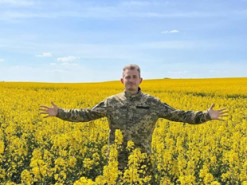 Коля Сєрга з передової звернувся до школярів: "Ми переможемо лише разом"