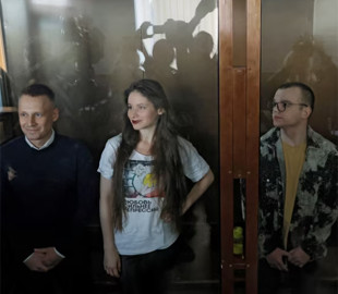 У Росії чотирьох журналістів засудили до п’яти з половиною років колонії у справі про ФБК Навального