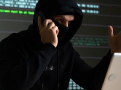 В Киеве шайка аферистов продавала фейковые ценные бумаги