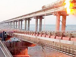 Кримський міст розколов «вежі» Кремля