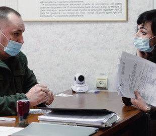 Жінки, які стануть на військовий облік, не зможуть виїжджати за кордон — юрист