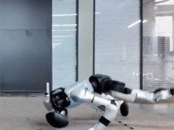 Людиноподібний робот Unitree G1 навчився робити сальто й рухи брейкдансу
