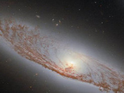 NASA запустить новий телескоп для вивчення далеких галактик