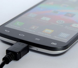 Эксперт рассказал, как продлить жизнь батареи телефона, чтобы она служила годами