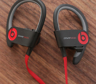 Apple признала, что Powerbeats 2 могут внезапно сломаться