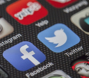 Facebook і Twitter у РФ загрожують мільйонні штрафи через відмову видаляти повідомлення про протести