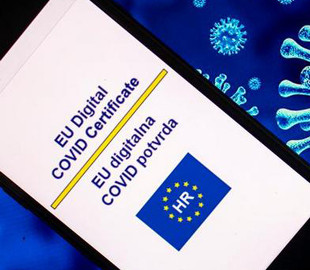 В правительстве объяснили заминку с признанием украинских COVID-сертификатов в ЕС