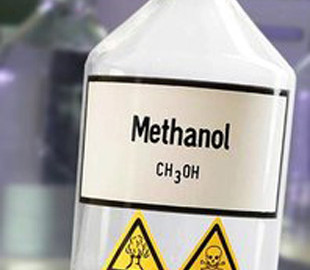 Фейк о лечении коронавируса метанолом привел к смерти почти 300 человек в Иране, - СМИ