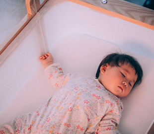 Представлена детская смарт-кровать, которая сама укачивает малыша