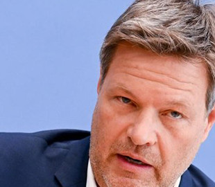 "Ситуация серьезная". В правительстве ФРГ призвали немцев экономить свет и газ