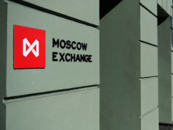 Московська біржа призупинила торги валютою