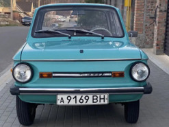 Простояв у гаражі майже 40 років: в Україні унікальний Запорожець продають за 50 тисяч доларів