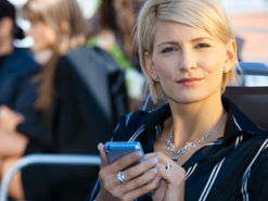 Смартфоны наносят женскому здоровью больше вреда, чем мужскому